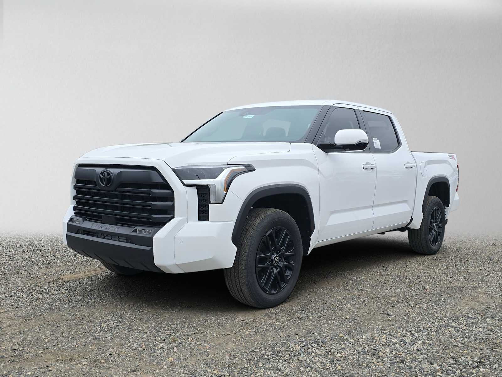2026 Toyota Tundra SR5 - Photo 8