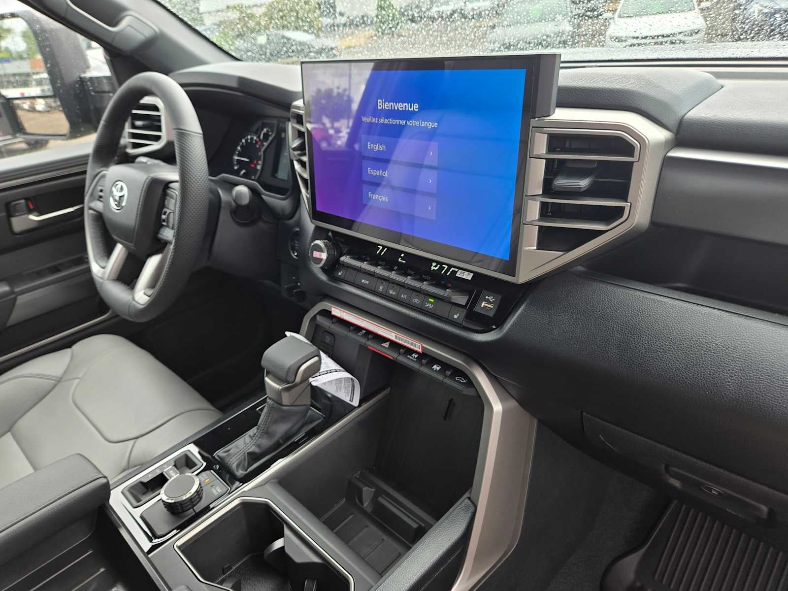 2026 Toyota Tundra SR5 - Photo 10