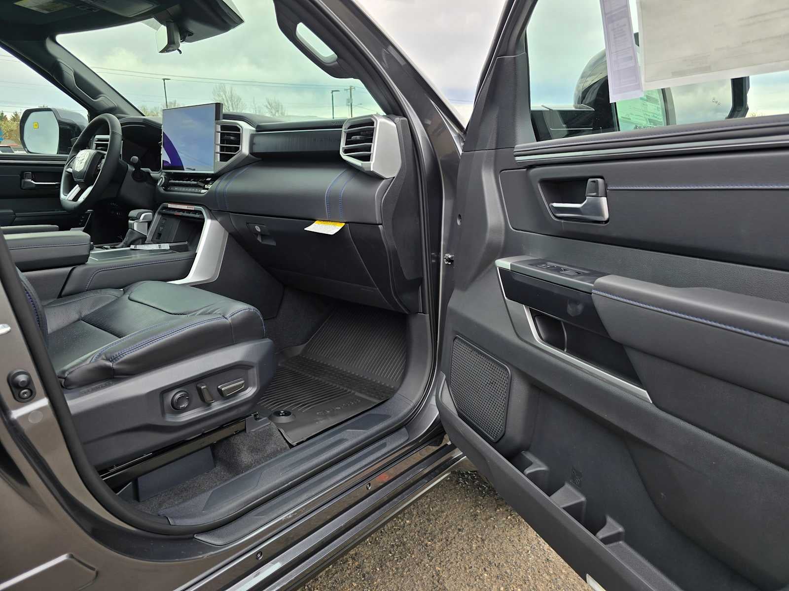 2025 Toyota Tundra Platinum Hybrid