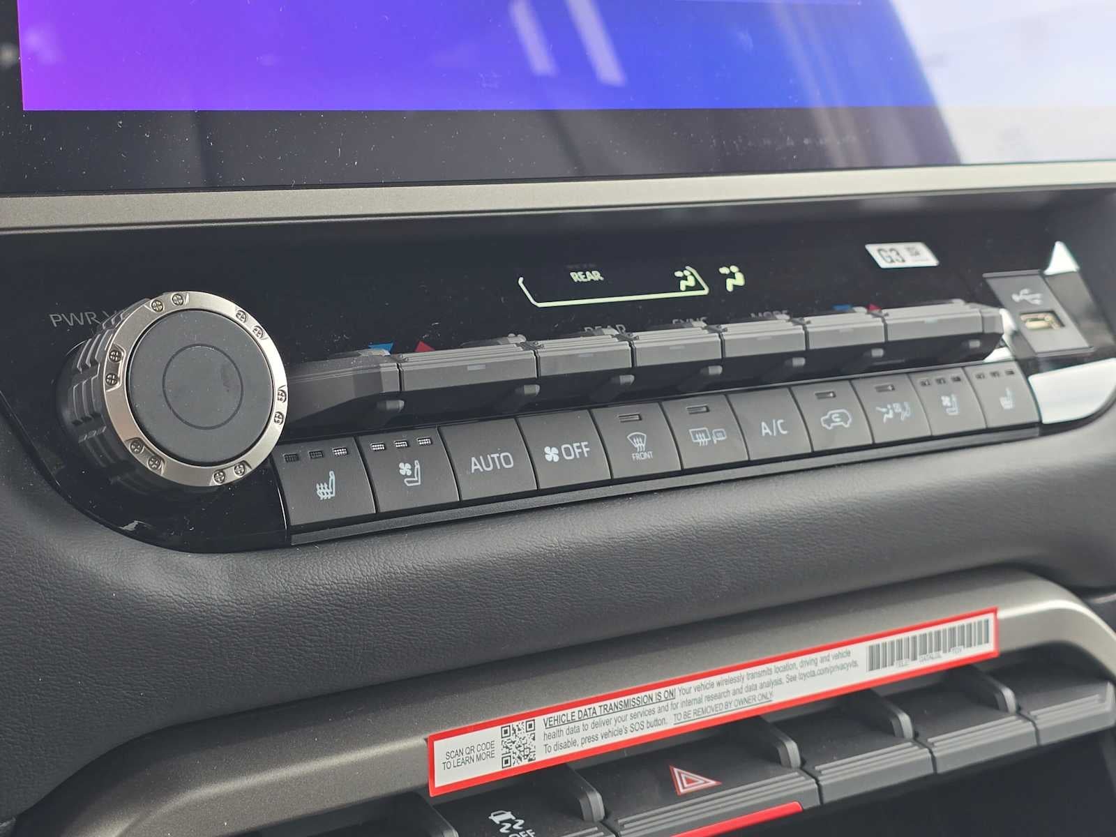 2026 Toyota Sequoia Platinum - Photo 33