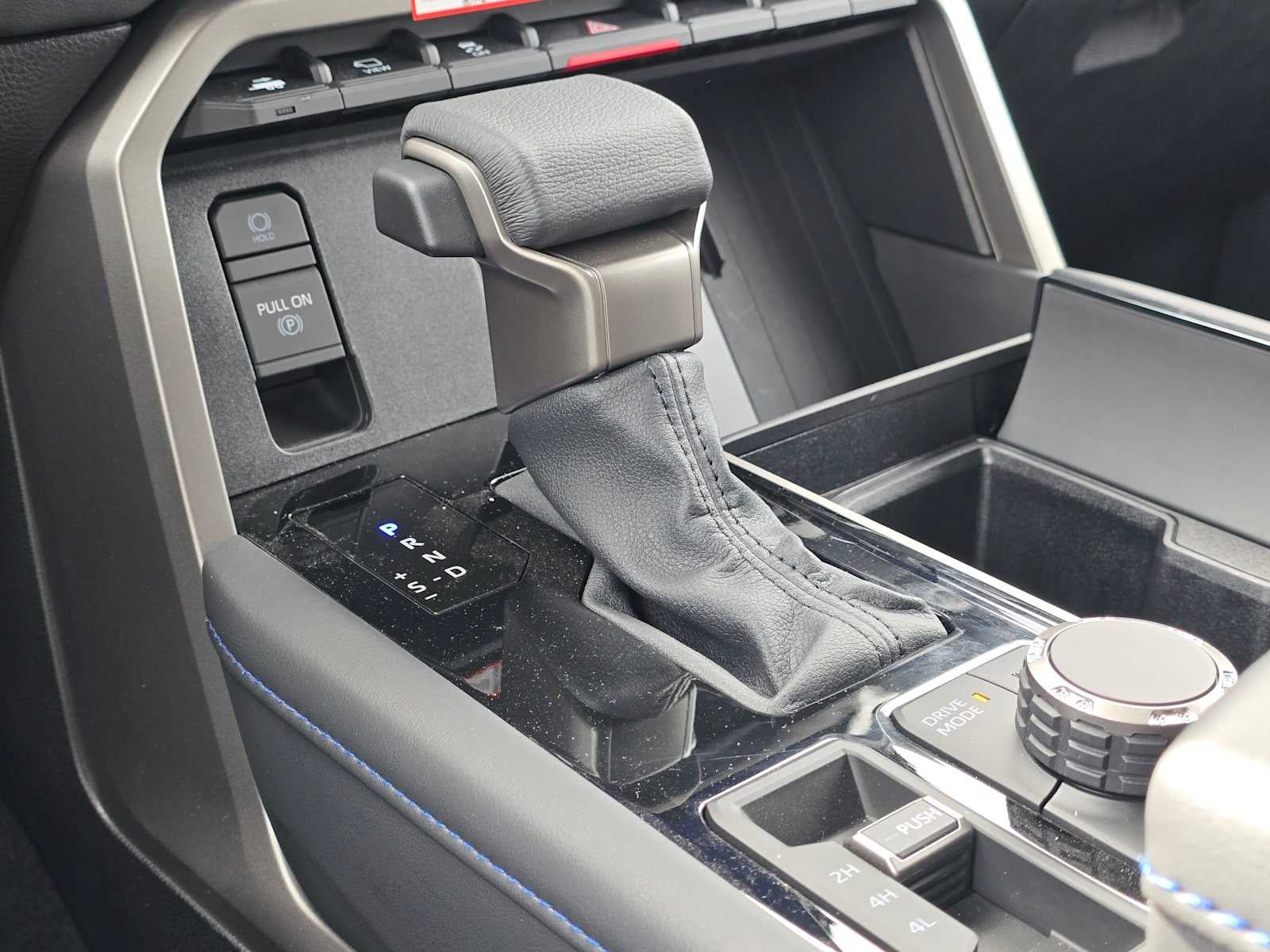 2026 Toyota Sequoia Platinum - Photo 38