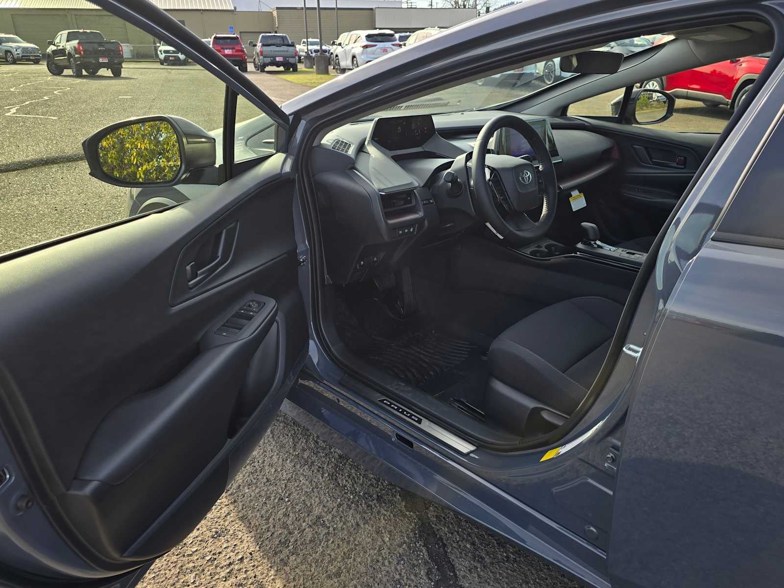 2026 Toyota Prius Plug-In Hybrid SE