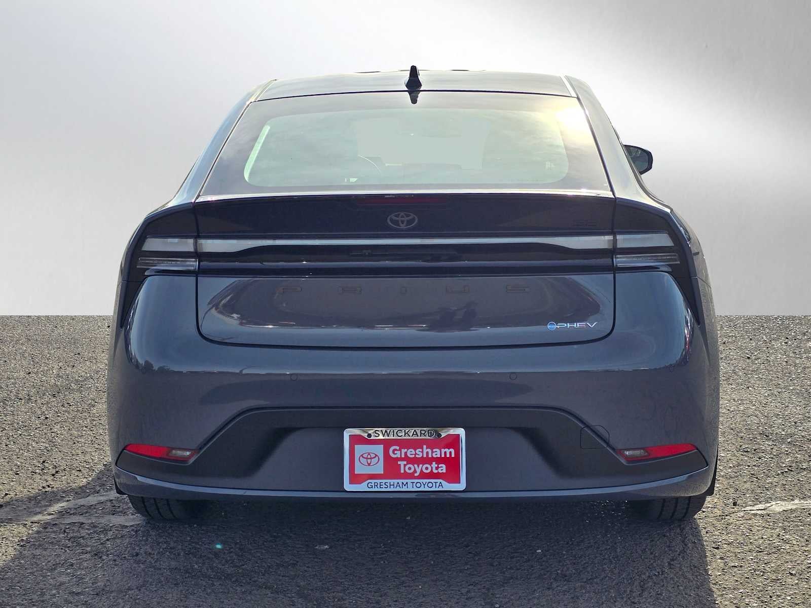 2026 Toyota Prius Plug-In Hybrid SE