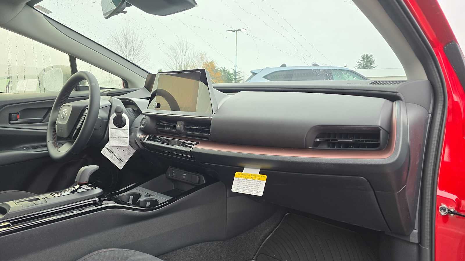 2025 Toyota Prius Plug-In Hybrid SE