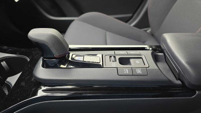 2025 Toyota Prius Plug-In Hybrid SE