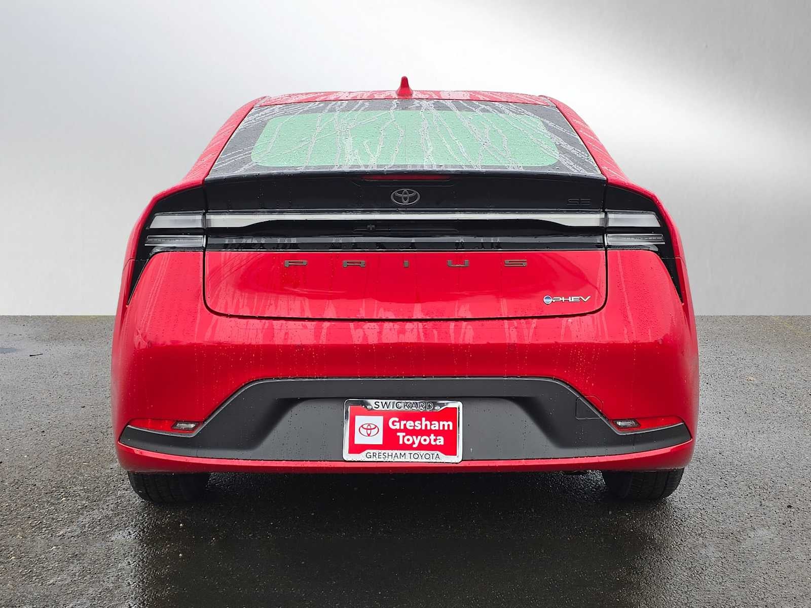 2025 Toyota Prius Plug-In Hybrid SE