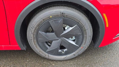 2025 Toyota Prius Plug-In Hybrid SE