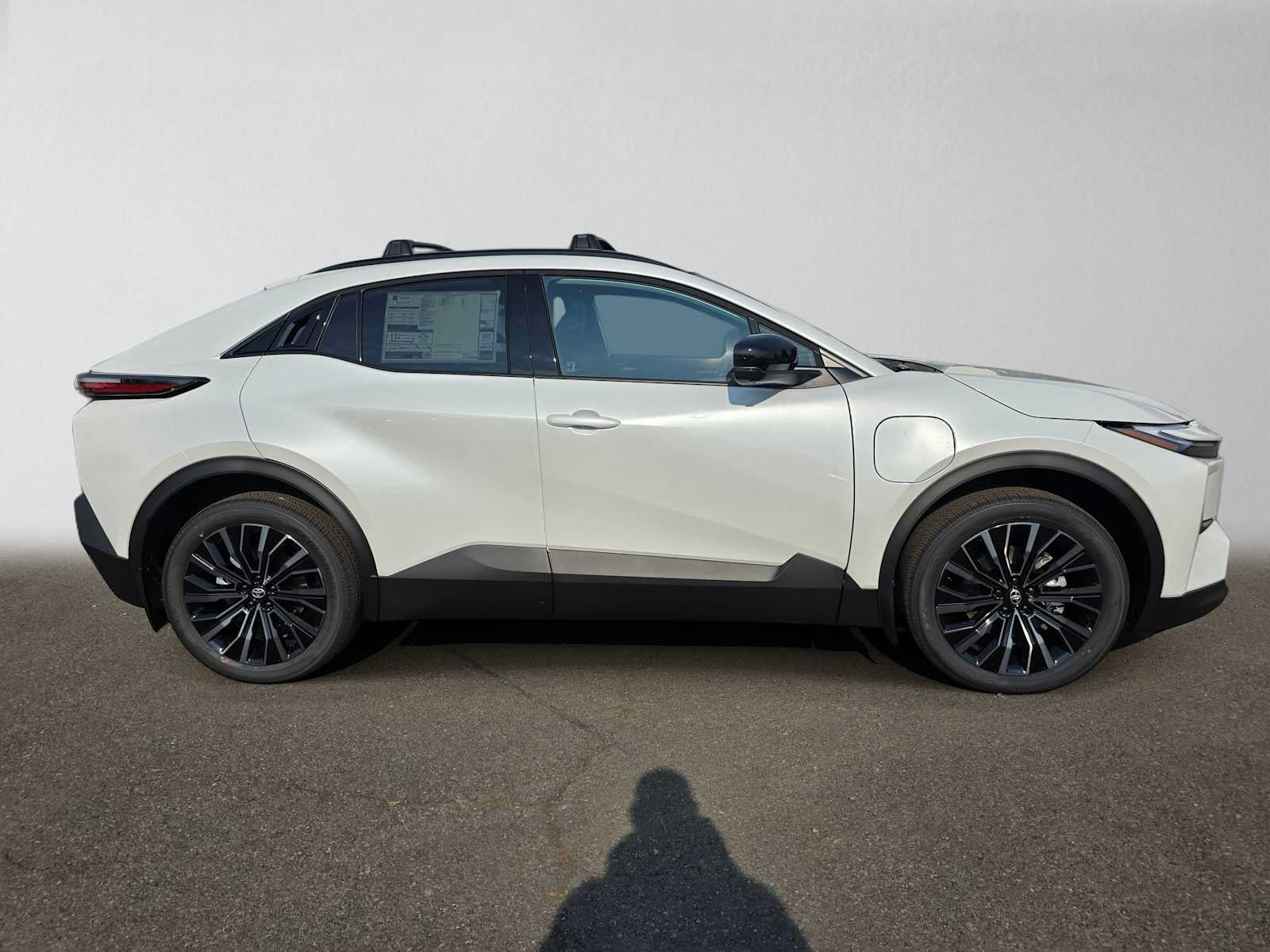 2026 Toyota C-HR XSE
