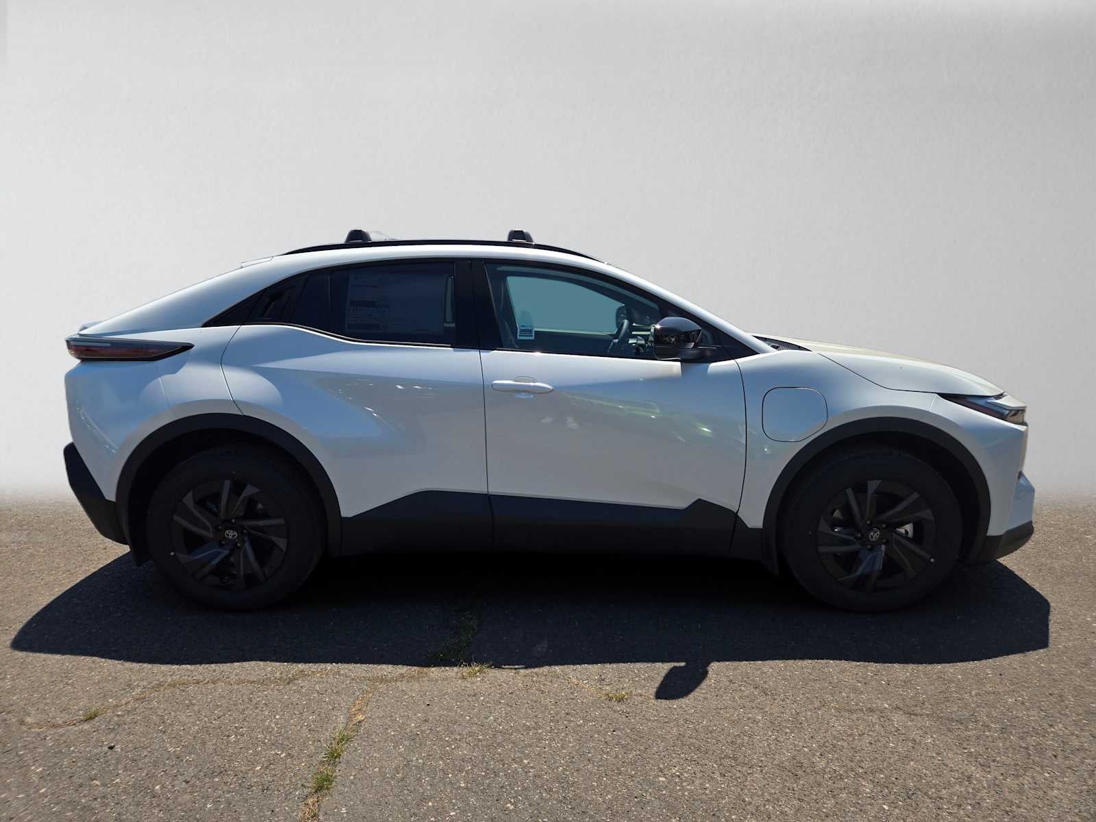 2026 Toyota C-HR SE