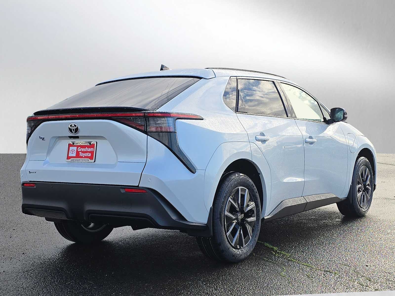 2026 Toyota bZ XLE Plus