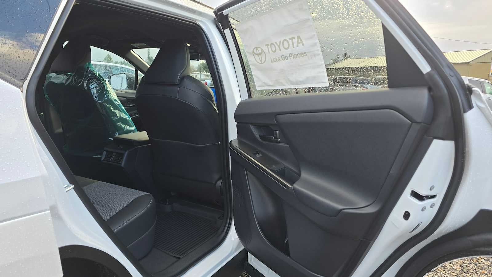 2026 Toyota bZ XLE Plus