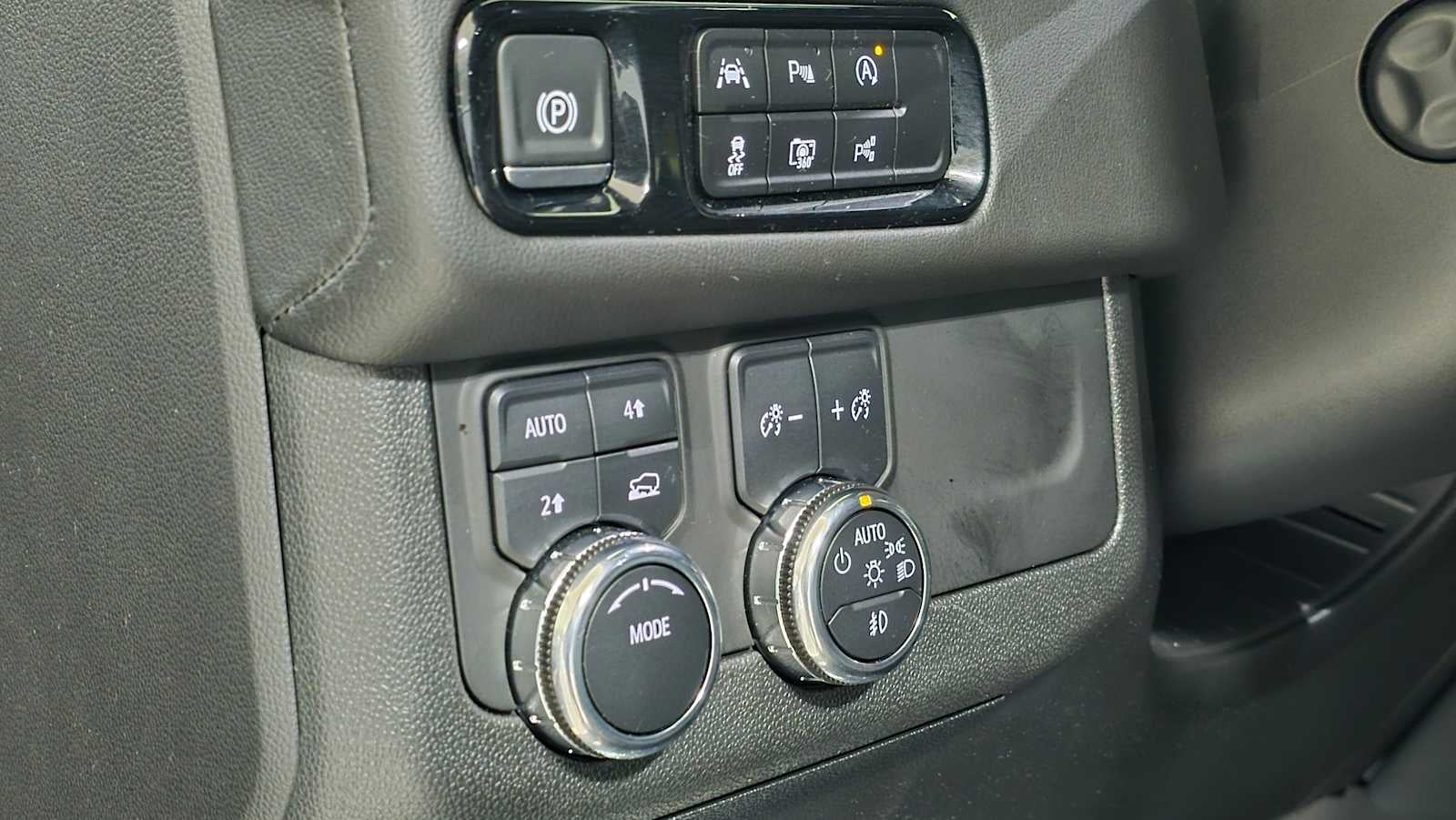 2025 GMC Yukon Denali Denali