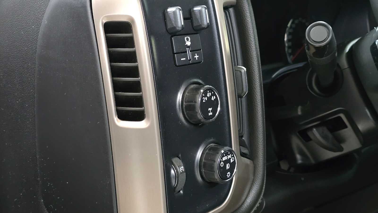 2015 GMC Sierra 3500HD Denali