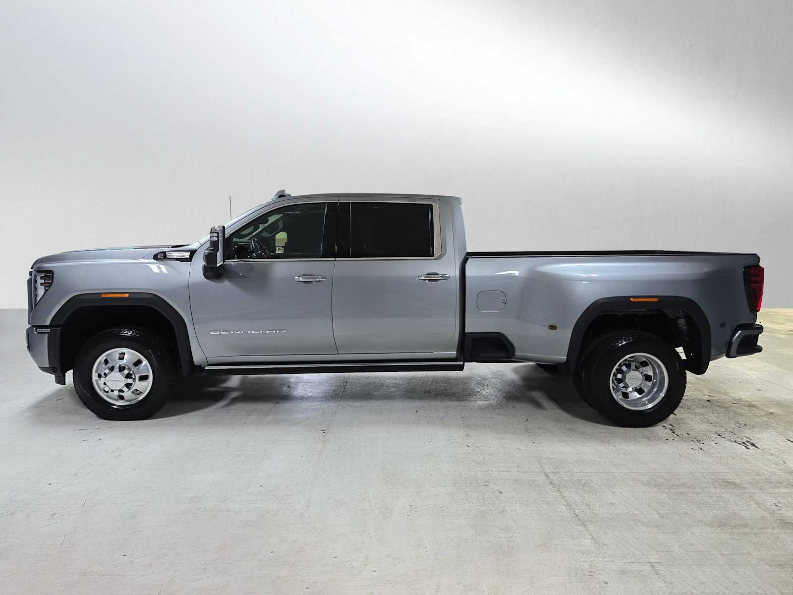 2024 GMC Sierra 3500HD Denali Ultimate