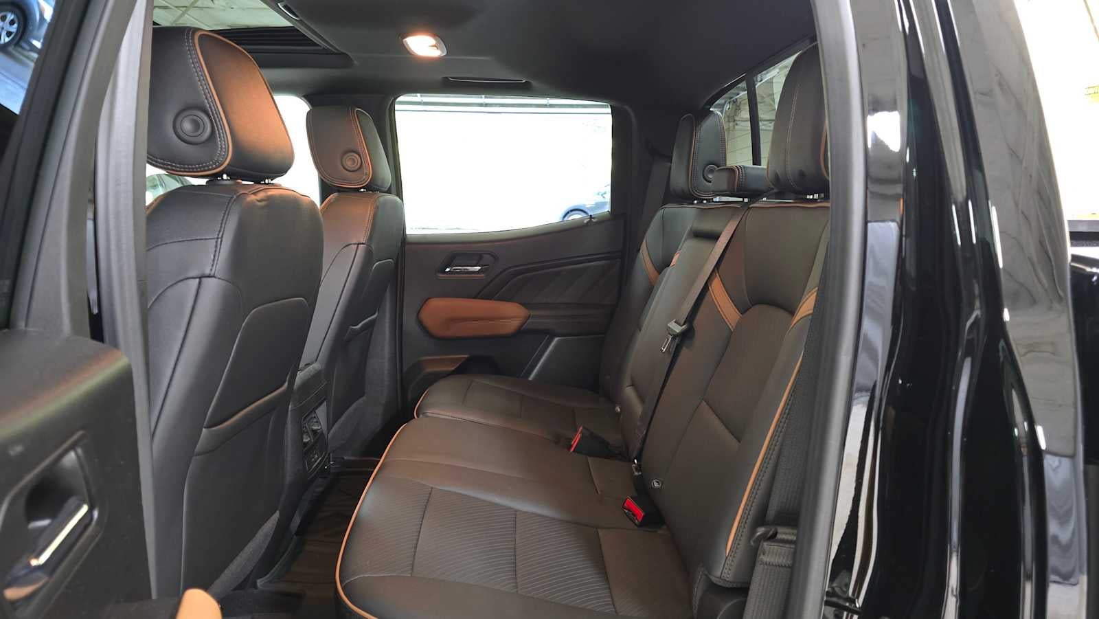 2024 GMC Canyon 4WD AT4