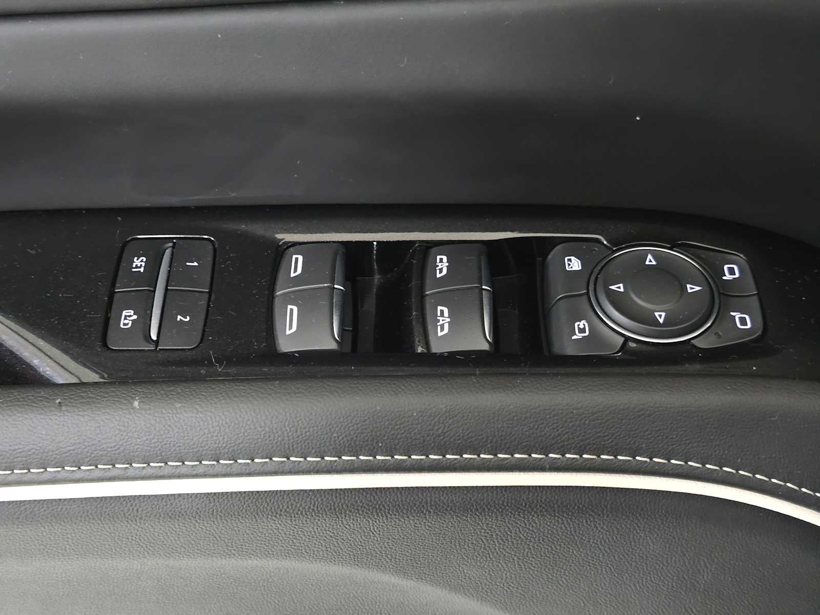 2024 Cadillac Escalade ESV 4WD Premium Luxury Platinum