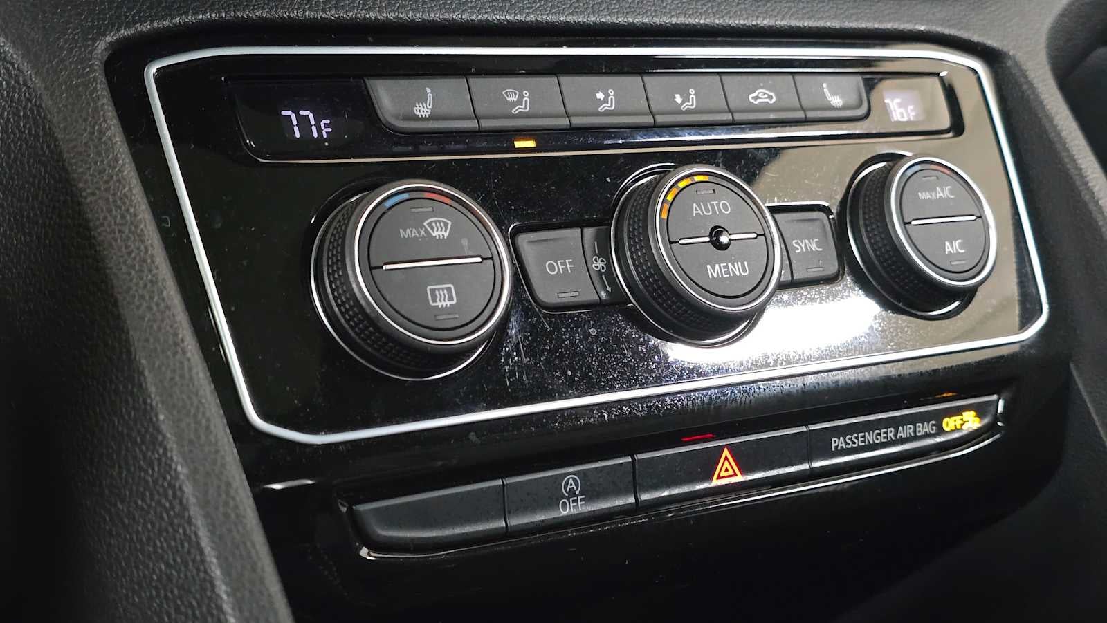 2023 Volkswagen Atlas Cross Sport 2.0T SE w/Technology