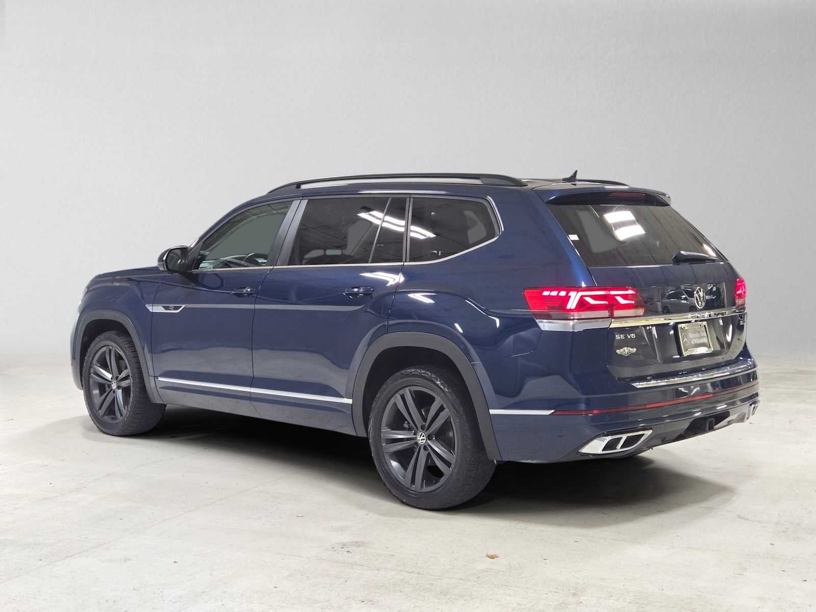 2021 Volkswagen Atlas 3.6L V6 SE w/Technology R-Line