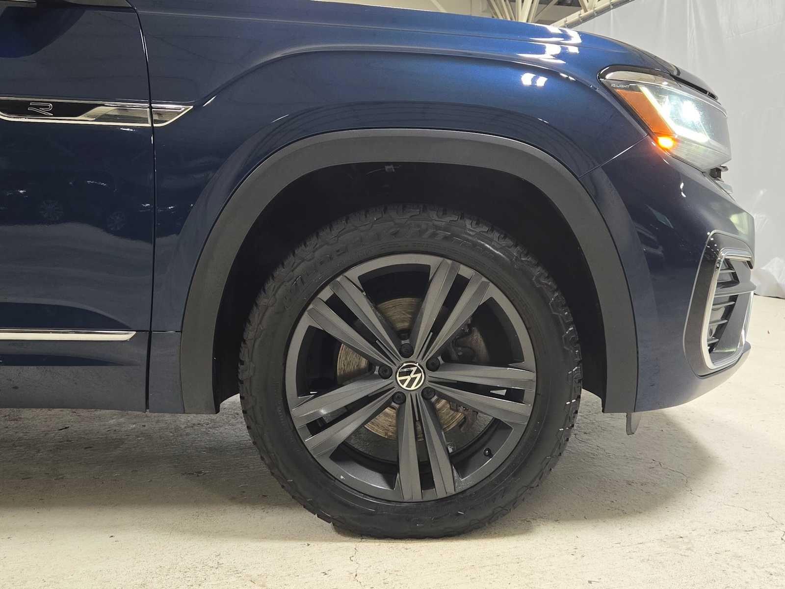 2021 Volkswagen Atlas 3.6L V6 SE w/Technology R-Line