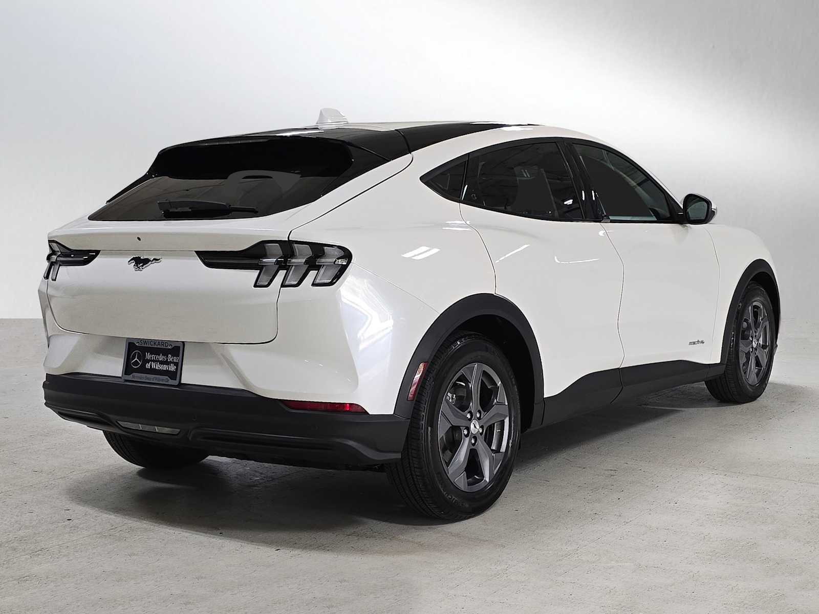 2022 Ford Mustang Mach-E Select