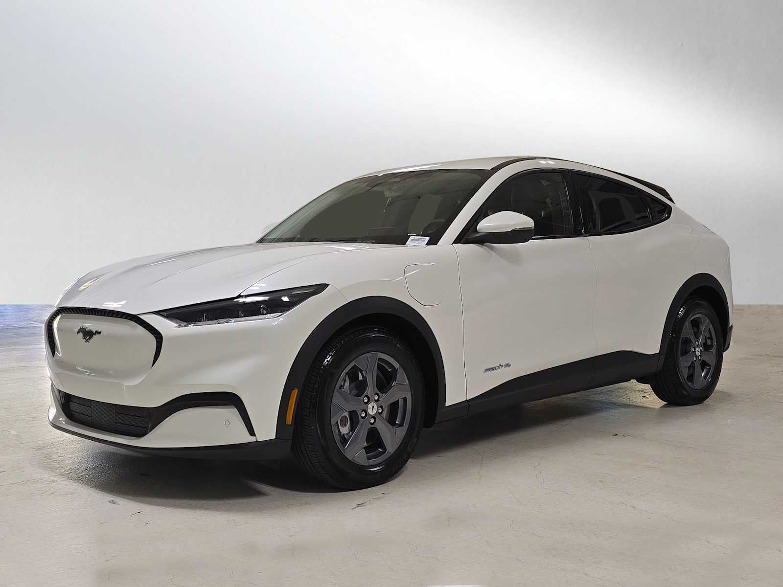 2022 Ford Mustang Mach-E Select