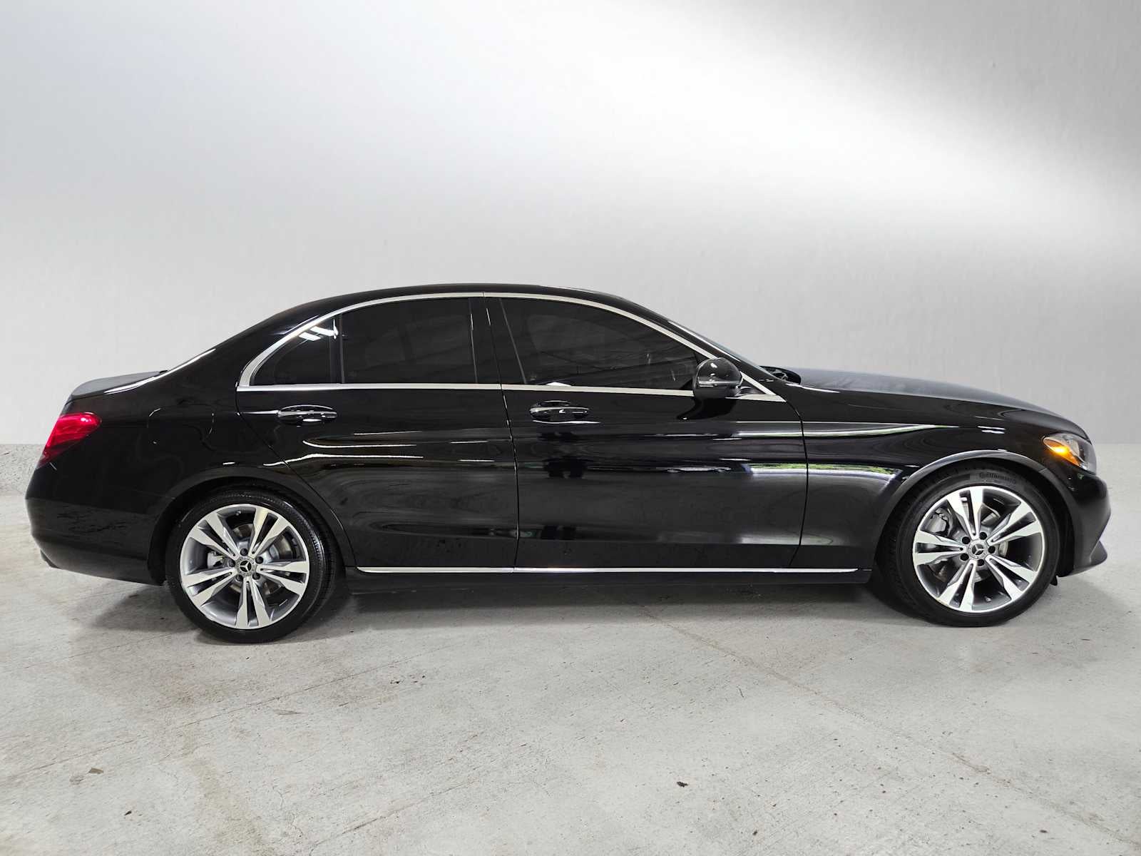 2018 Mercedes-Benz C 300 Sedan