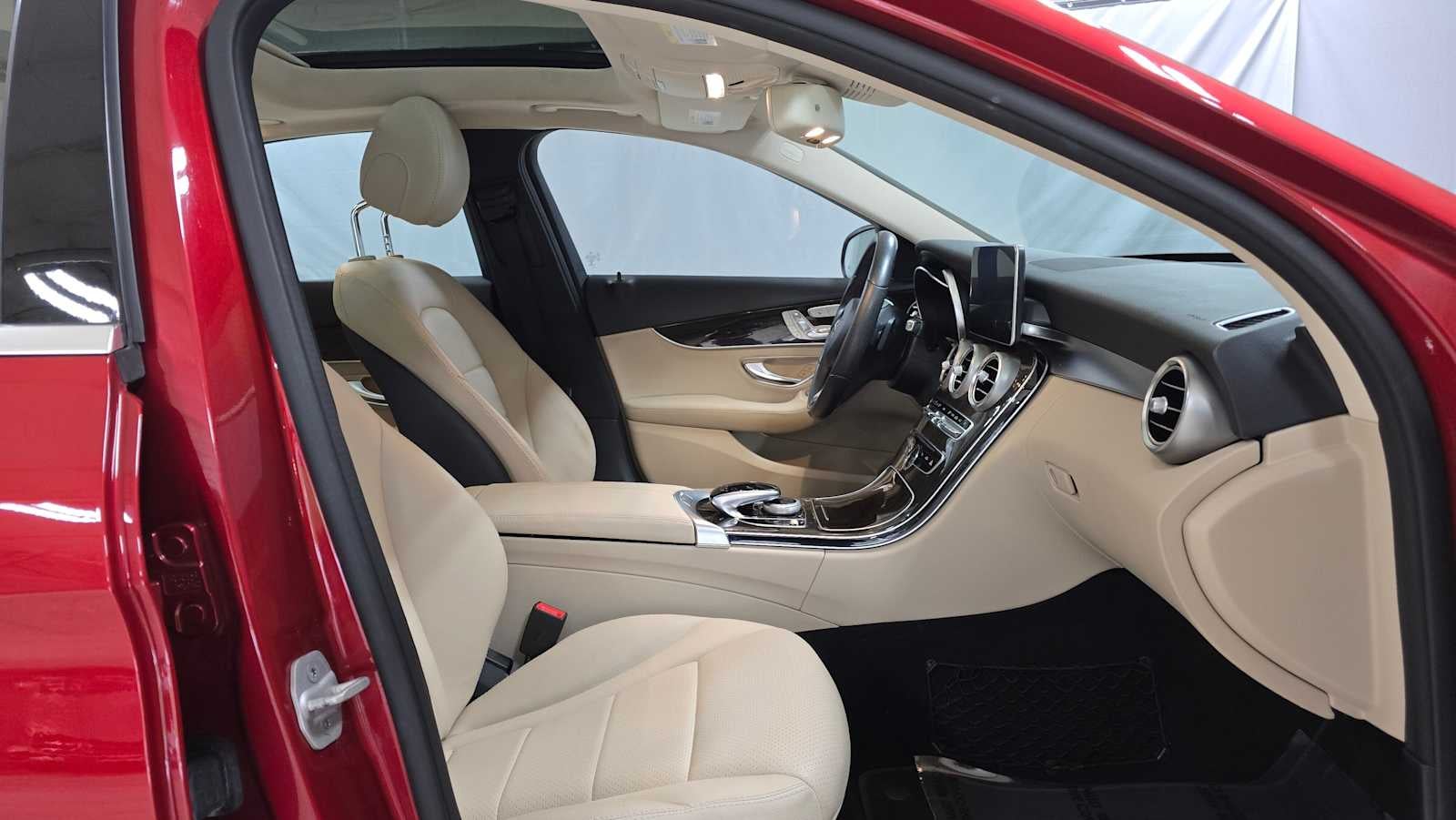 2016 Mercedes-Benz C 300 4dr Sdn 4MATIC®