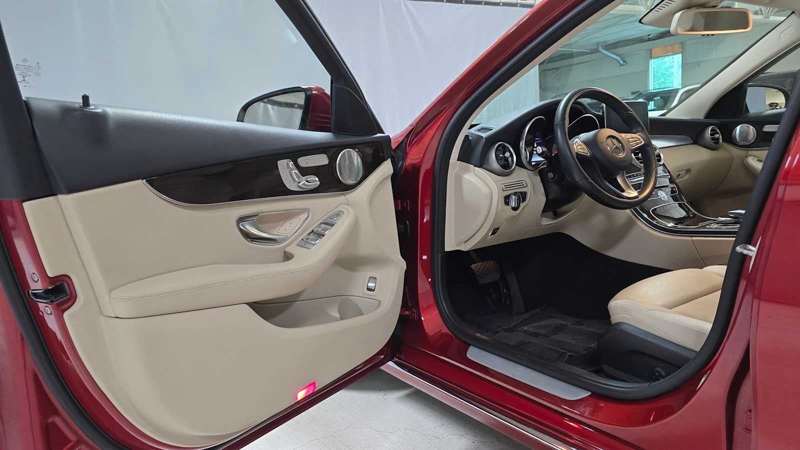 2016 Mercedes-Benz C 300 4dr Sdn 4MATIC®