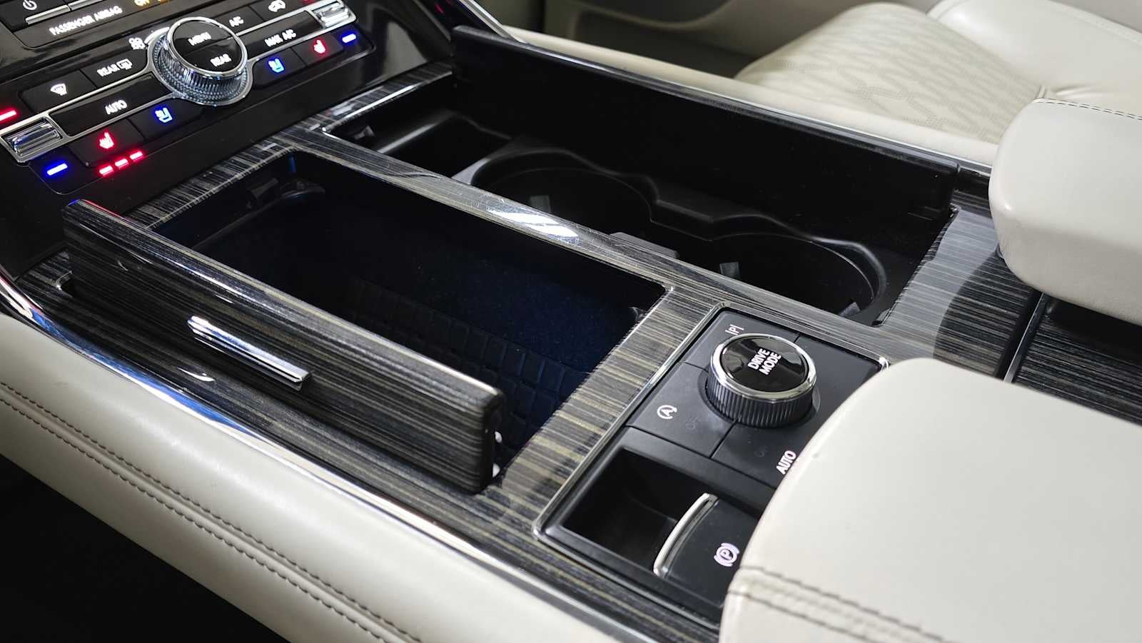 2023 Lincoln Navigator Black Label