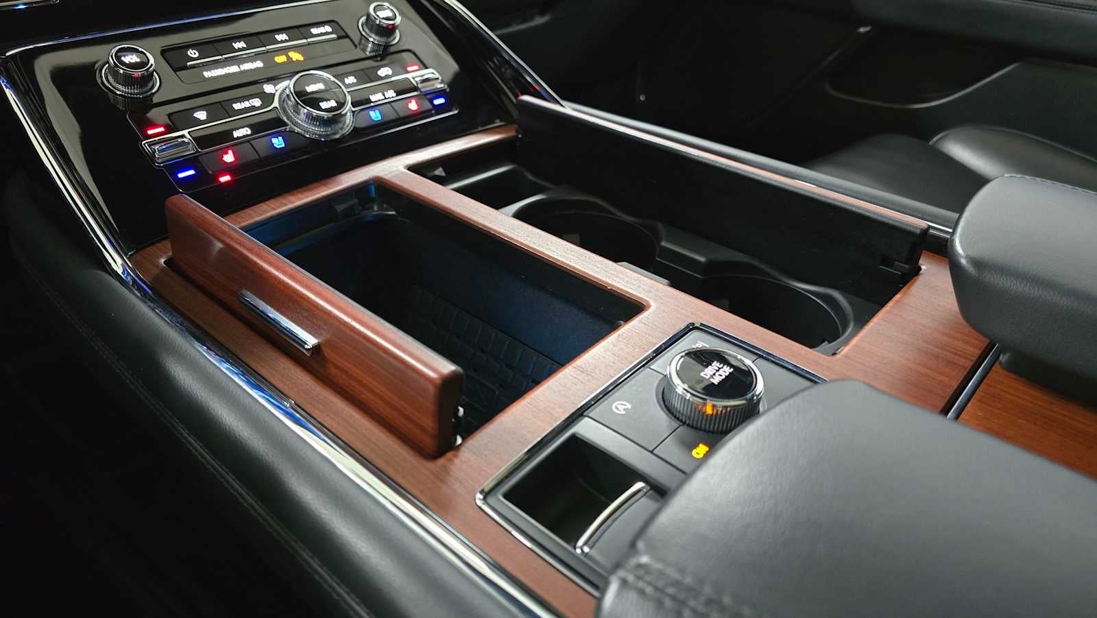 2024 Lincoln Navigator L Premiere