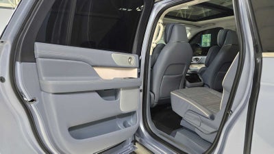 2024 Lincoln Navigator L Black Label