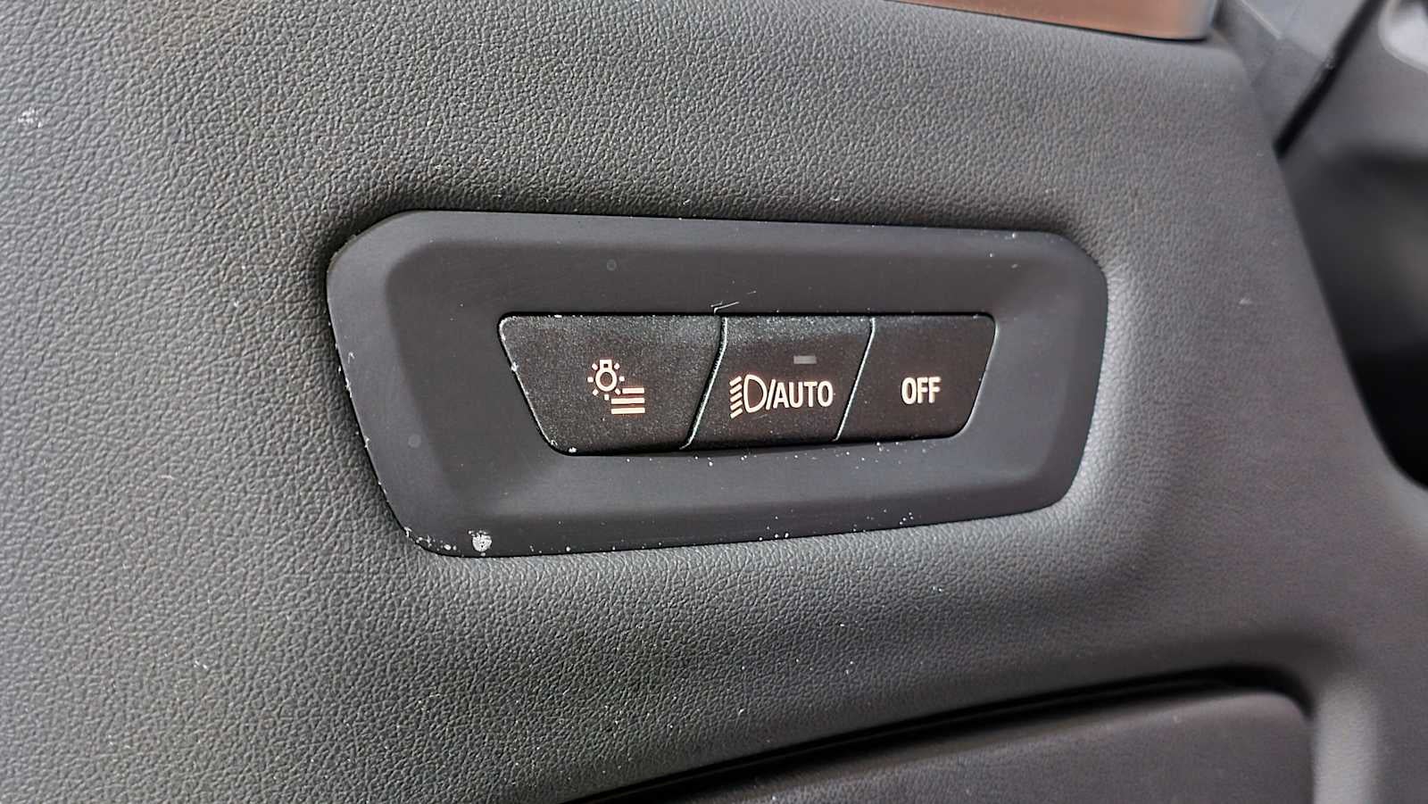 2025 BMW X6 xDrive40i xDrive40i