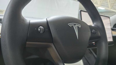 2023 Tesla Model 3 RWD