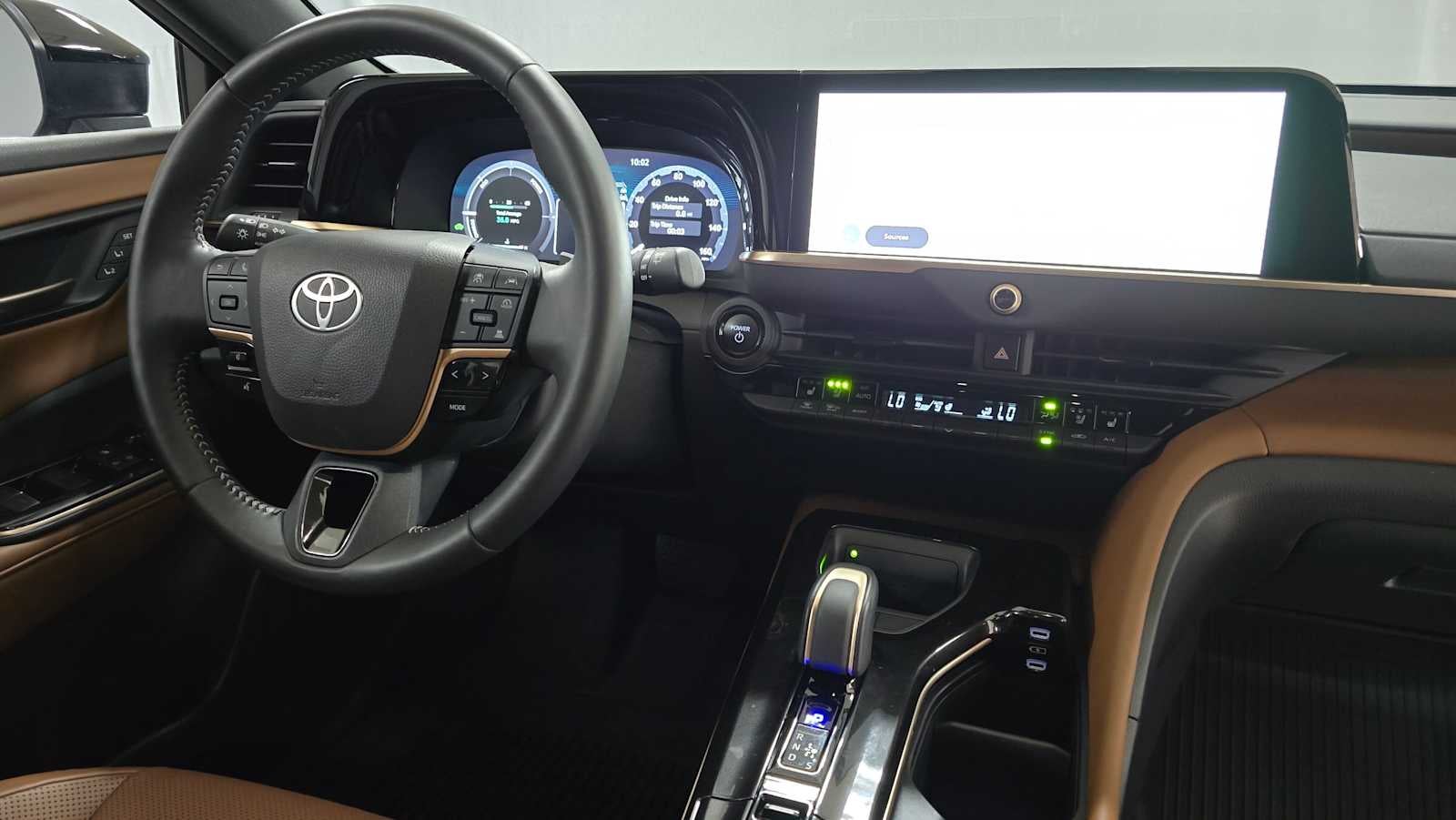 2025 Toyota Crown Signia XLE
