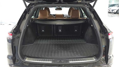 2025 Toyota Crown Signia XLE