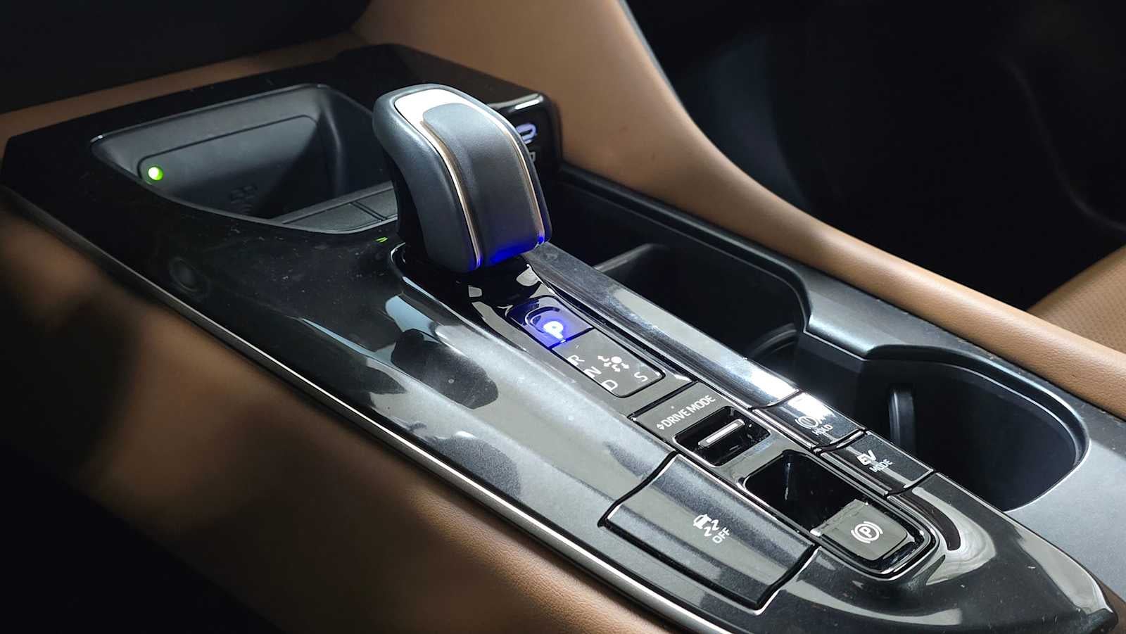2025 Toyota Crown Signia XLE