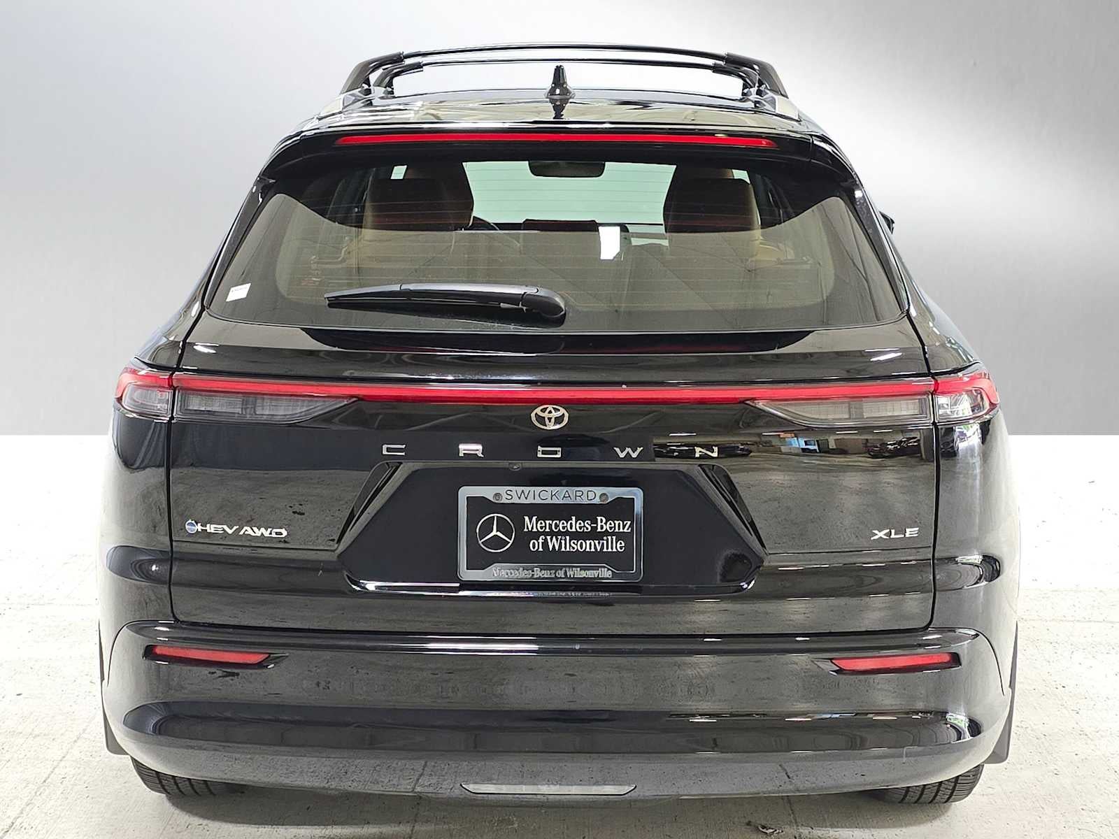2025 Toyota Crown Signia XLE