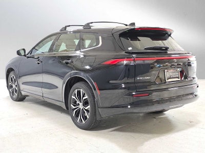 2025 Toyota Crown Signia XLE