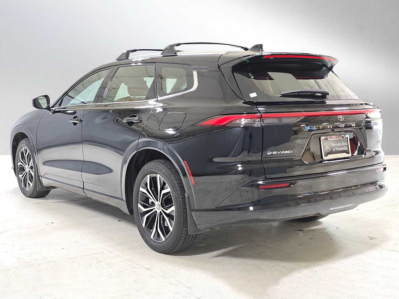 2025 Toyota Crown Signia XLE