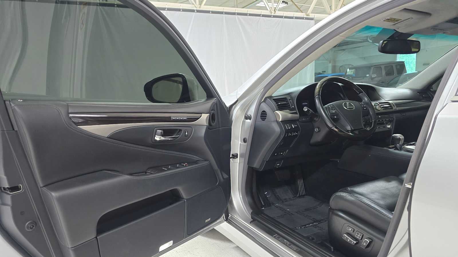 2013 Lexus LS 460 4dr Sdn AWD