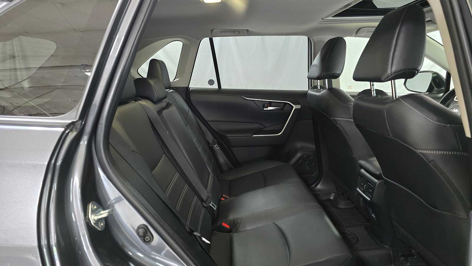 2025 Toyota RAV4 Hybrid XLE Premium