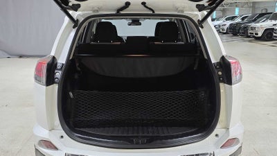 2017 Toyota RAV4 Hybrid XLE