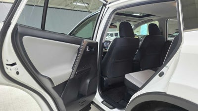 2017 Toyota RAV4 Hybrid XLE