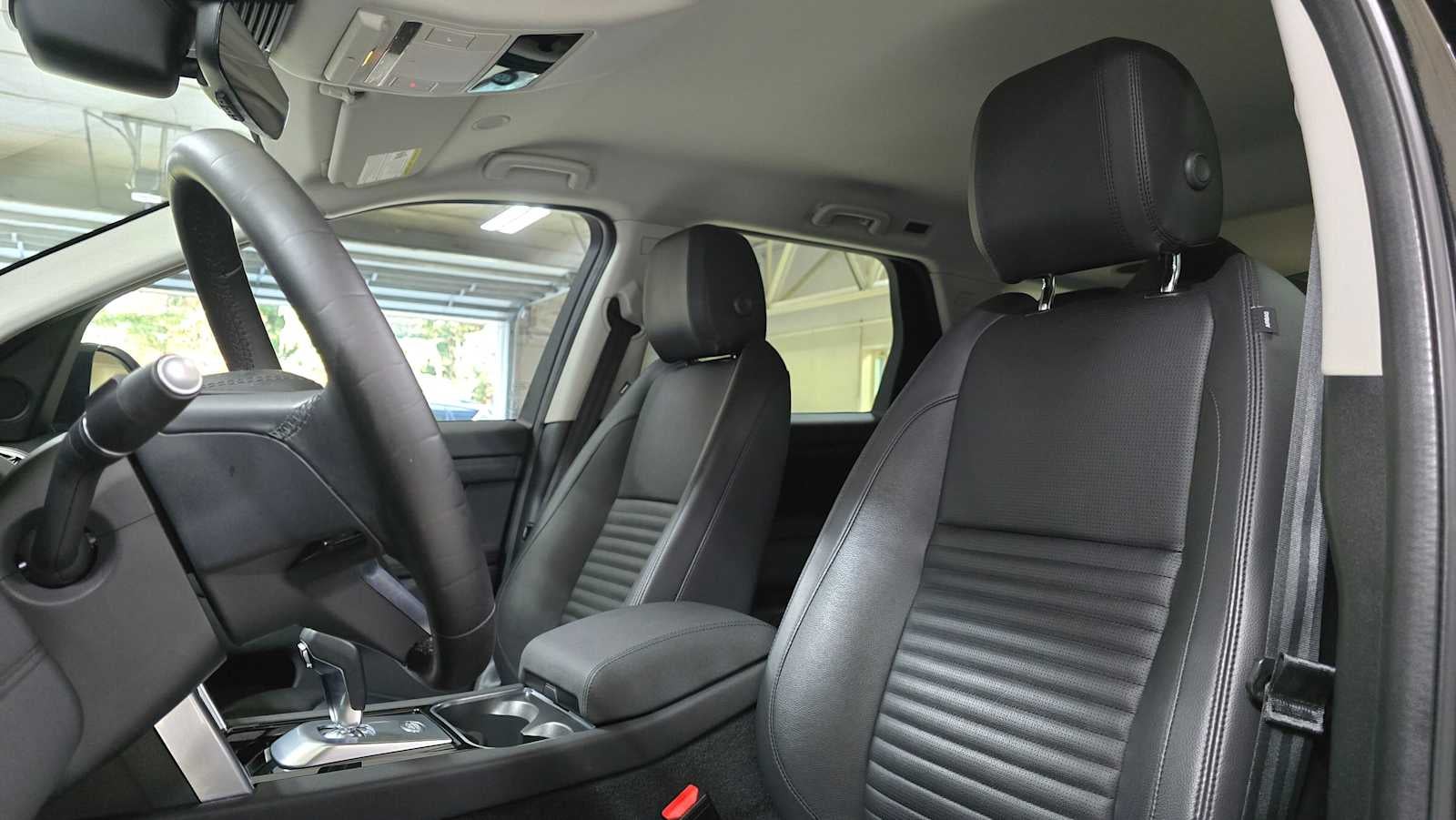 2023 Land Rover Discovery Sport SE