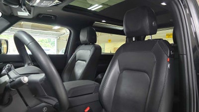 2023 Land Rover Defender X-Dynamic SE