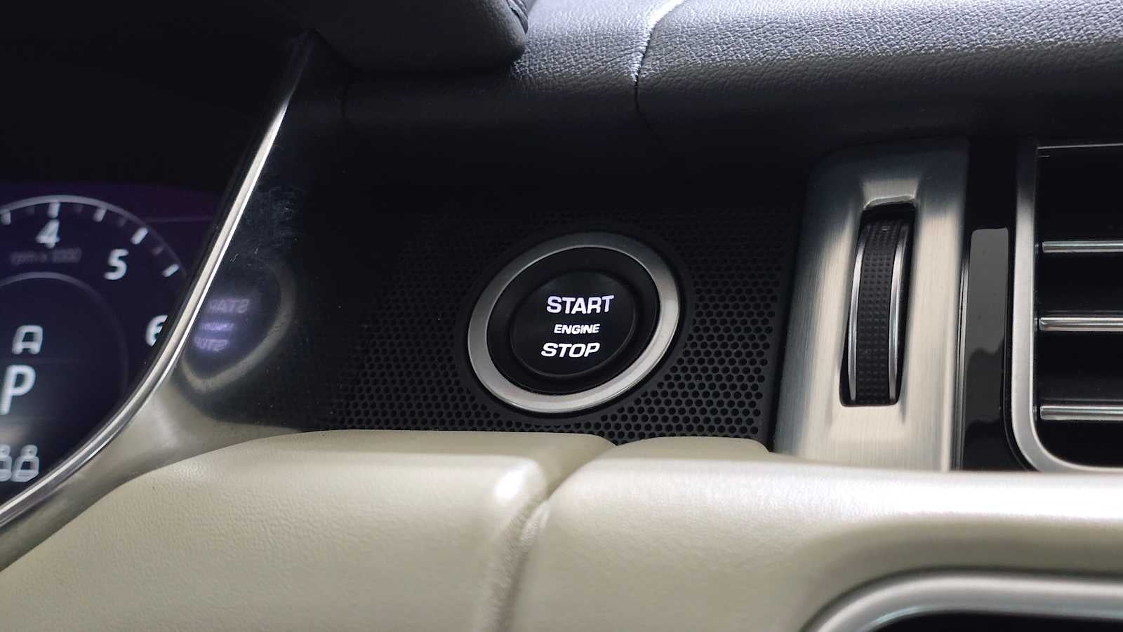 2020 Land Rover Range Rover HSE