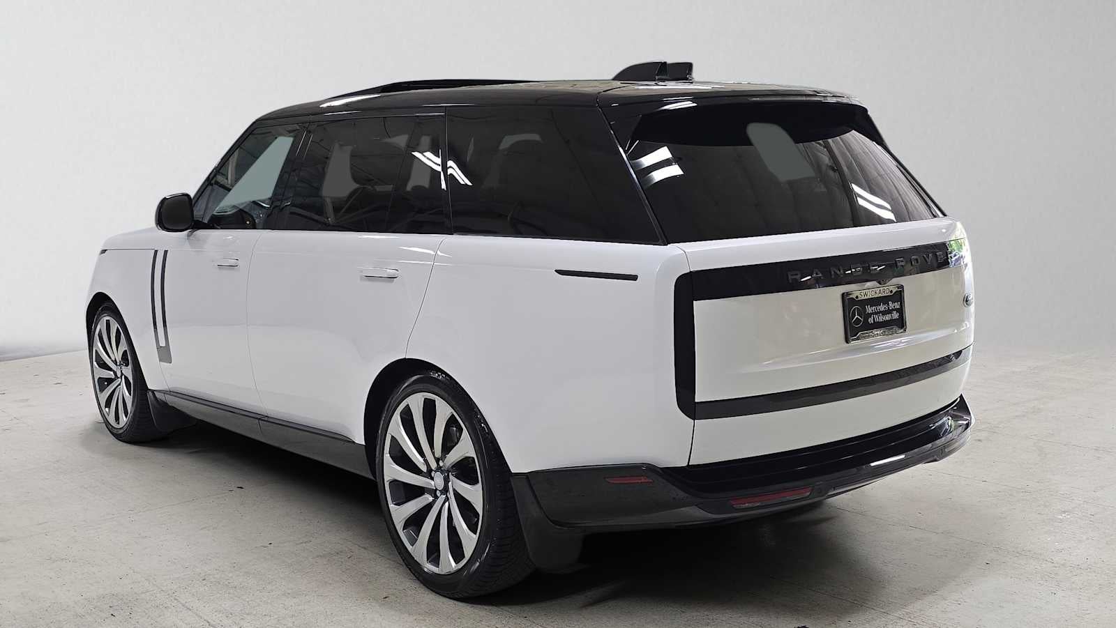 2023 Land Rover Range Rover SE