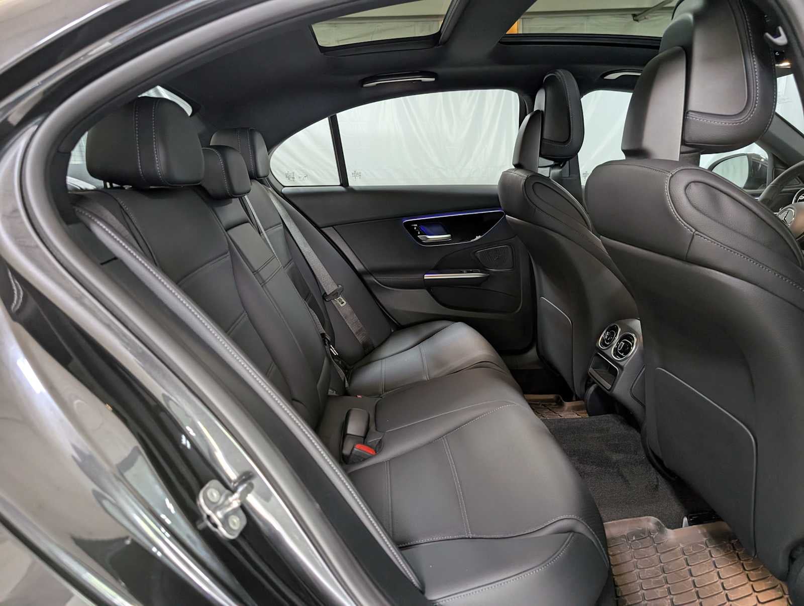 2025 Mercedes-Benz C 300 C 300