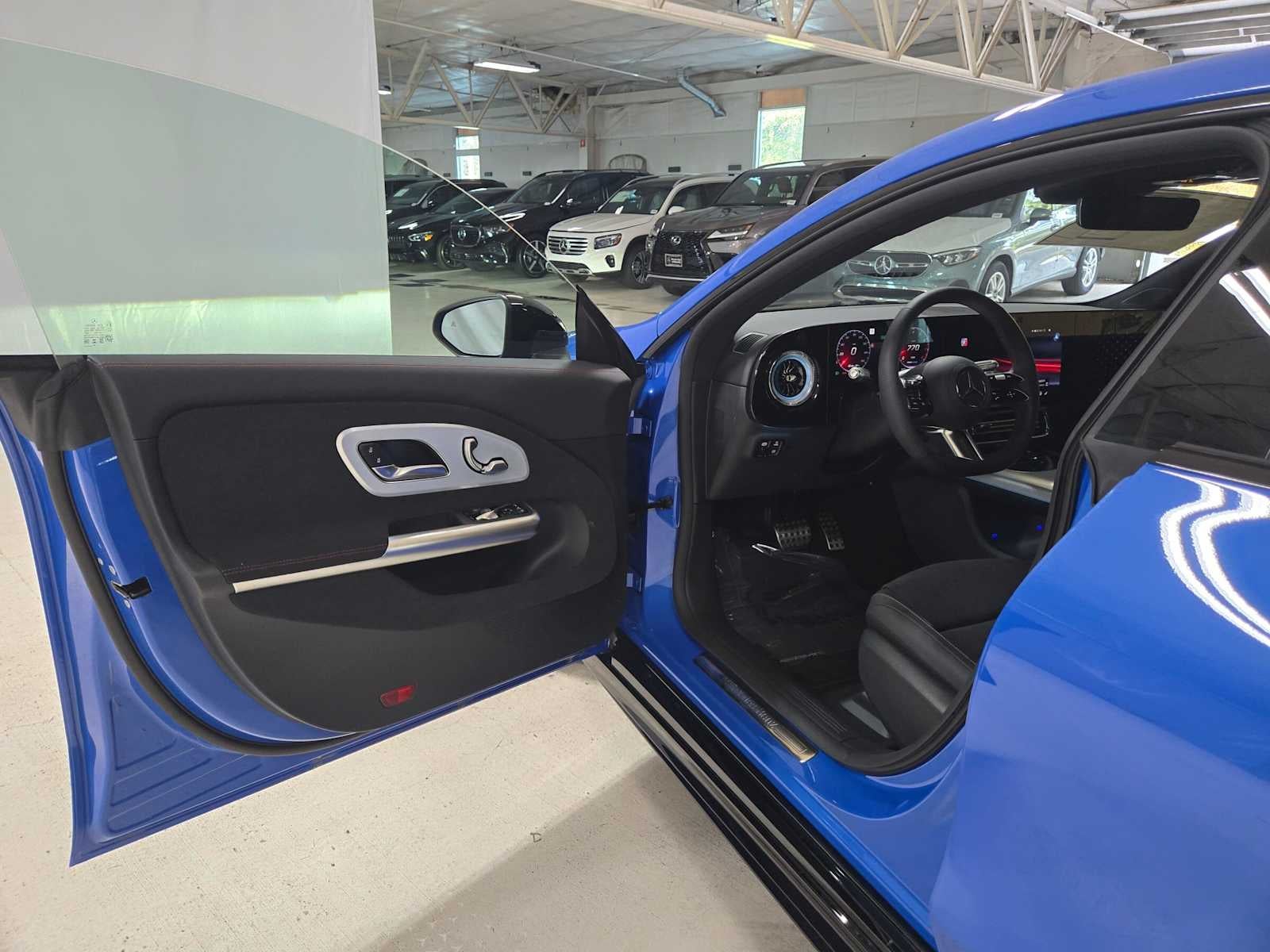 2027 Mercedes-Benz CLA 220 Hybrid FWD