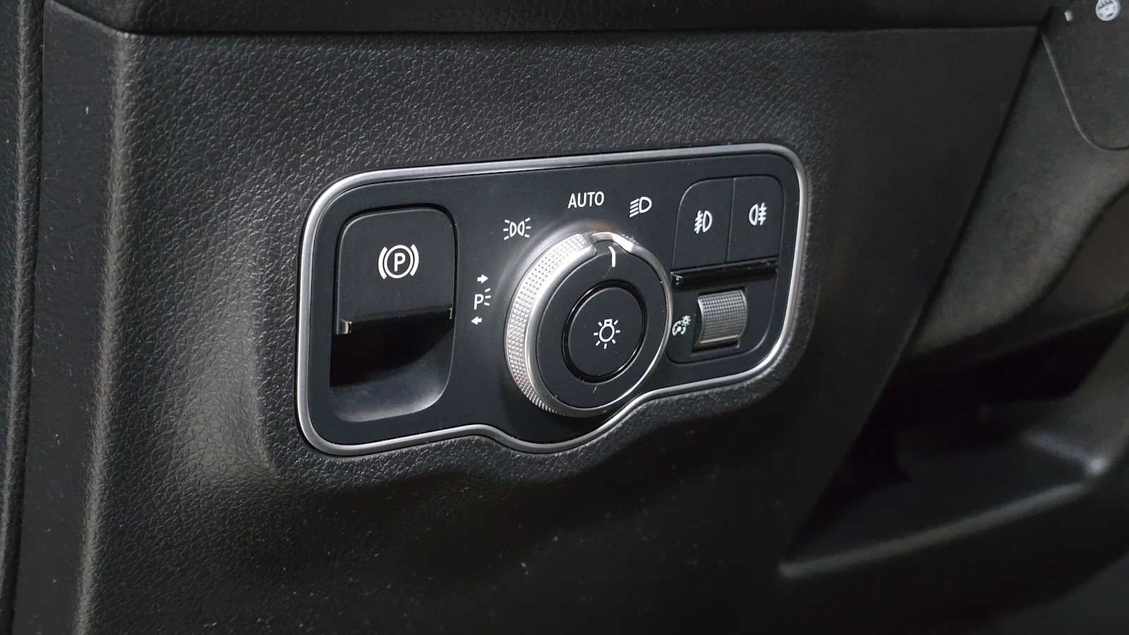 2025 Mercedes-Benz GLB GLB 250